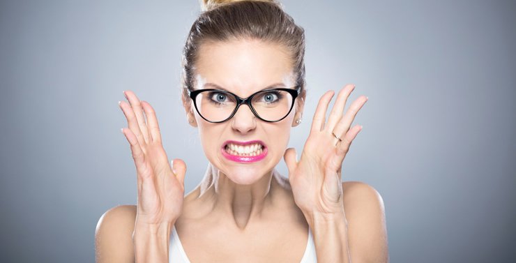 Lack of Emotional Intelligence Signs & How to handle it